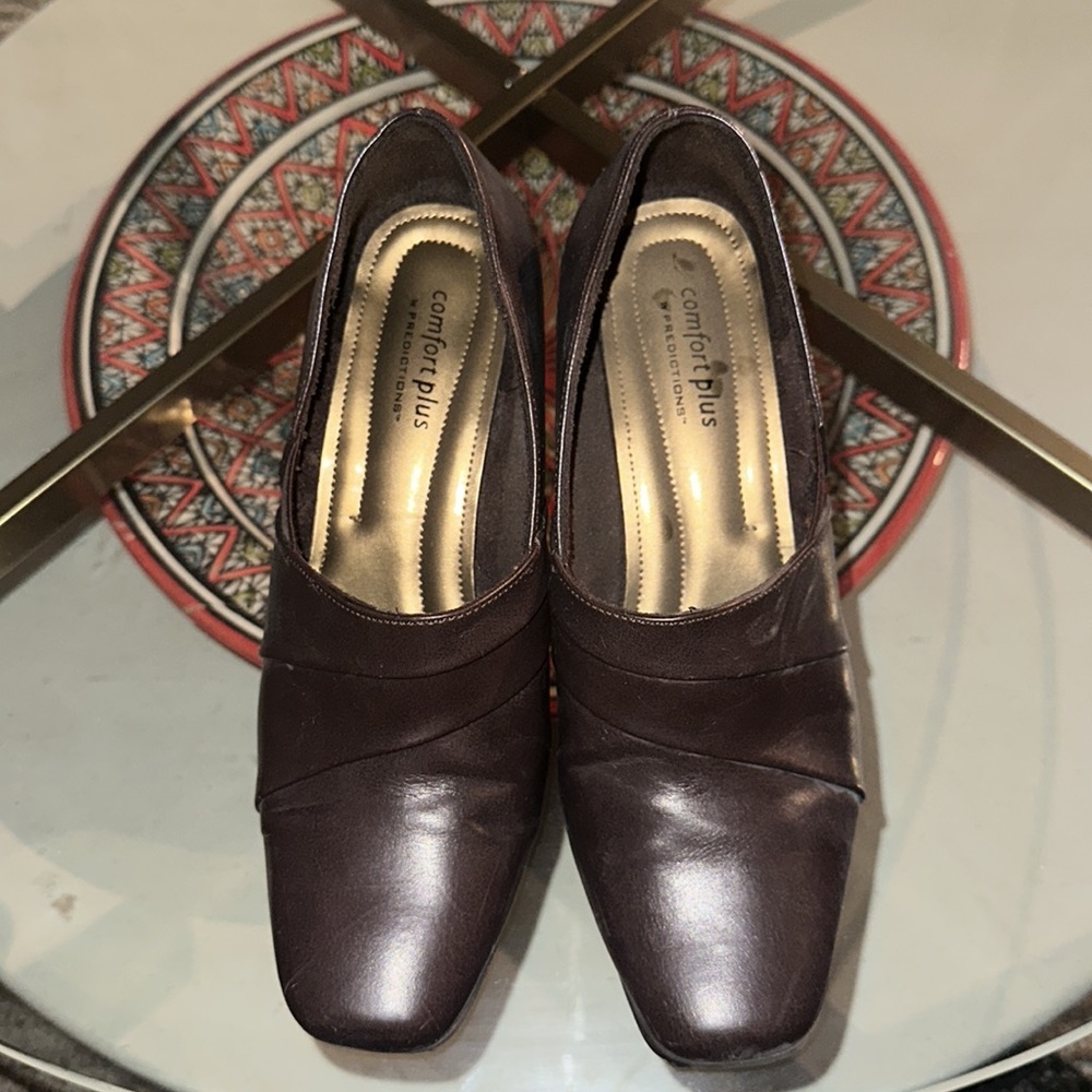 Brown Comfort women’s shoes
